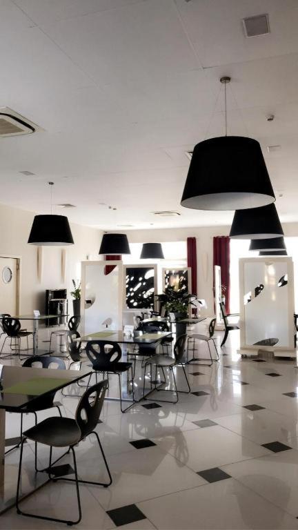Restauracja 32 Motel Gryfice Εξωτερικό φωτογραφία