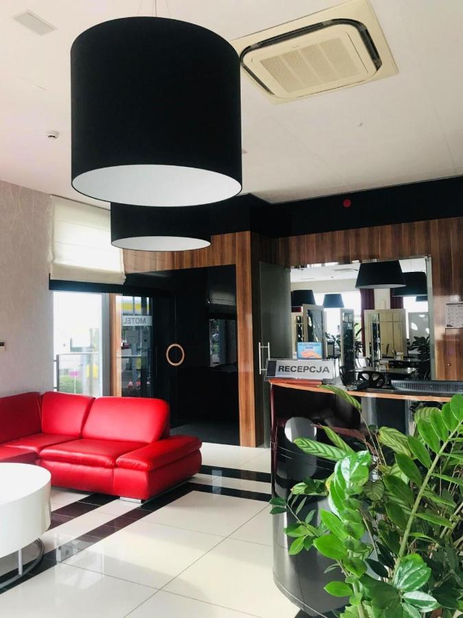 Restauracja 32 Motel Gryfice Εξωτερικό φωτογραφία