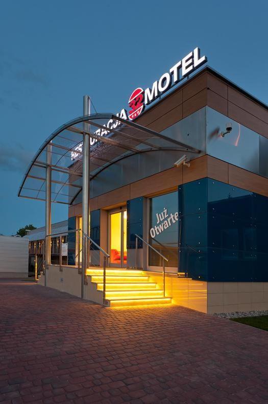 Restauracja 32 Motel Gryfice Εξωτερικό φωτογραφία